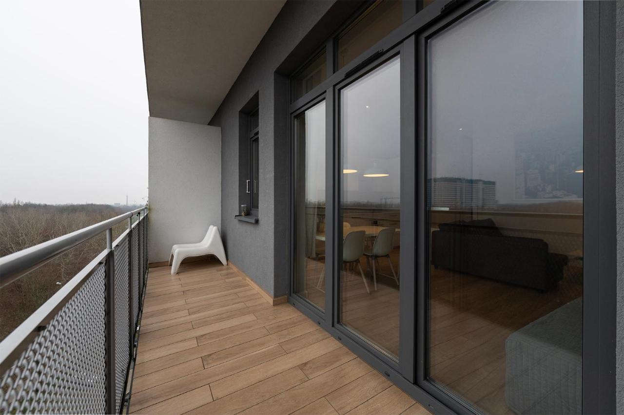 Penthouse With A View Of Lodz & Free Parking Lägenhet Exteriör bild